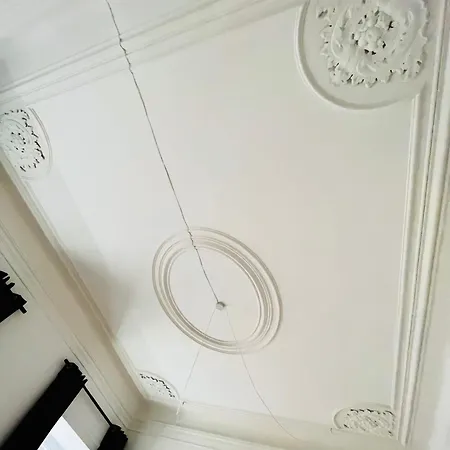 Appartement The Royal Garden In Principe Real Lissabon