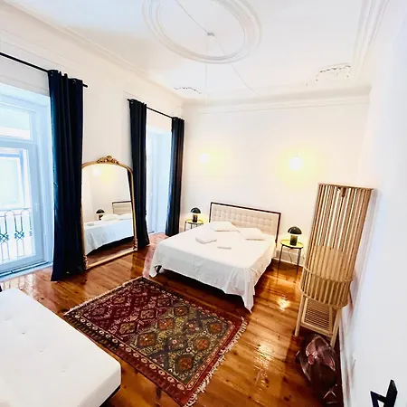 The Royal Garden In Principe Real Appartement Lissabon