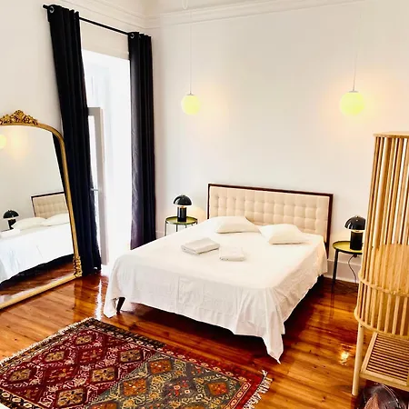 The Royal Garden In Principe Real Lissabon